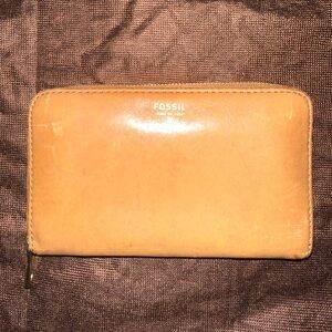 Fossil medium wallet